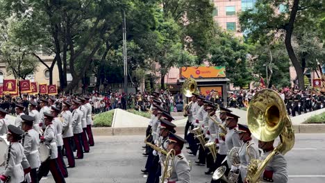 slow-motion-shot-of-the-symphony-of-the-Mexican-army-during-the-military-parade
