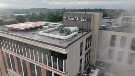 Zoom-out-shot-of-Penn-Medicine-building-in-Lancaster,-Pennsylvania