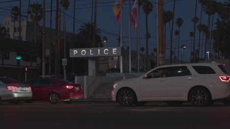 Wide-angle-establishing-shot-exterior-of-police-station-in-Los-Angeles