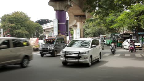 Straßen-Und-Verkehr-In-Bangalore,-Indien