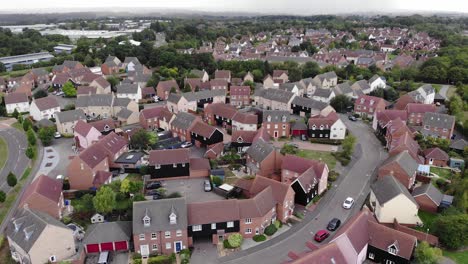 Drone-shots-of-UK-homes-in-Bury-St-Edmunds,-Suffolk