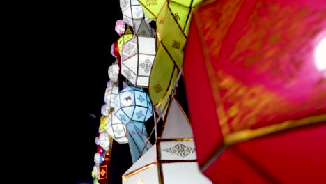 Lanterns-hanging-on-the-street