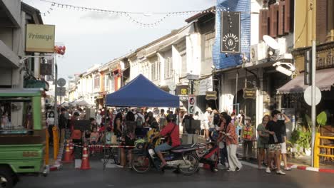 crowded-tourist-people-shopping-at-Thalang-Road-on-Sunday-night-market