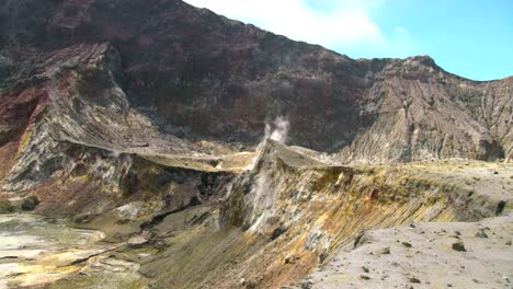Whakaari-White-Island-volcanic-crater-with-sulfur-color,-active-geothermal-land