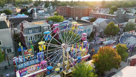 Ferris-wheel-at-street-fair-in-USA