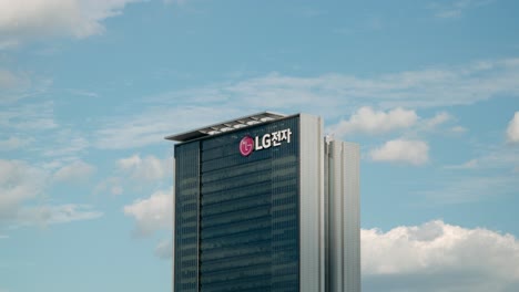 Zoom-in-to-LG-Logo-on-LG-Electronics-Seocho-Research-and-Development-Campus-building-in-Seoul