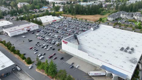 Extreme-Wide-aerial-shot-of-a-busy-WinCo-Foods-parking-lot