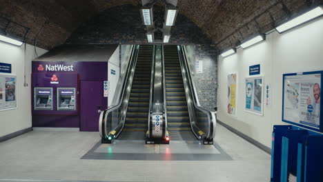 Empty-escalators-in-London-Underground-during-coronavirus-pandemic