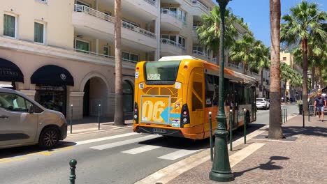 Bus-Driving-In-The-Street-Of-Beaulieu-sur-Mer-Commune-In-France