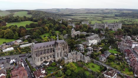 Drone-shot-of-Arundel-Cathedral-and-Castle,-Kent,-UK