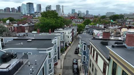 Calles-Estrechas-En-El-Barrio-De-Charletown-En-Boston-Massachusetts