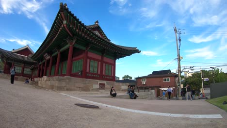 Pueblo-De-Bukchon-Hanok-Seúl-Corea-Del-Sur-Edificios-Residenciales-Orientales-Históricos-Lapso-De-Tiempo