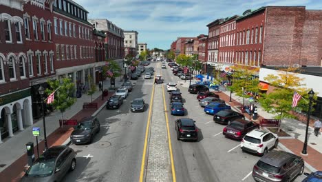 Hauptstraße-Der-Innenstadt-In-Concord,-New-Hampshire