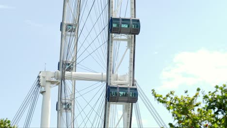 Sidetracking-of-Great-Ferris-Wheel-in-Singapore