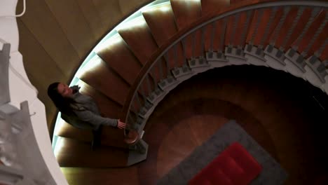 Las-Escaleras-Dentro-Cura,-Londres,-Reino-Unido