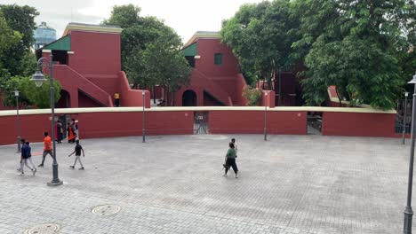 Pan-shot-of-inside-of-Alipore-Jail-Museum-with-people-walking