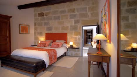 Double-bedroom-suite-beautiful-household-property