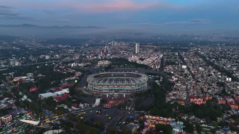 Luftaufnahme-Rund-Um-Das-Estadio-Azteca-Stadion-In-Mexiko-stadt---Breit,-Panoramisch,-Drohne-Geschossen