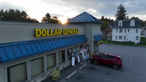 Dollar-General-discount-store