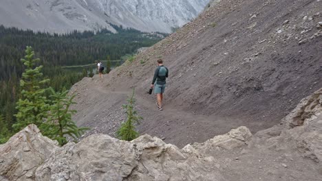 Hikers-on-trail-in-Mountain-Kanasakis-Alberta-Canada