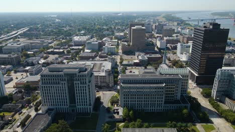 Downtown-Baton-Rouge,-Louisiana-Aerial-Tracking-Right
