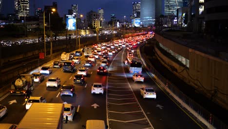 Tráfico-Congestionado-En-La-Autopista-Ayalon-Tel-Aviv,-Israel