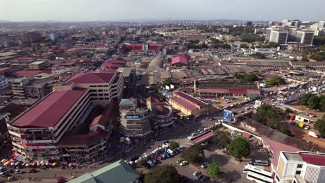 Luftaufnahme-Des-Wirtschaftszentrums-Makola-Accra-In-Der-Innenstadt-Von-Ghana