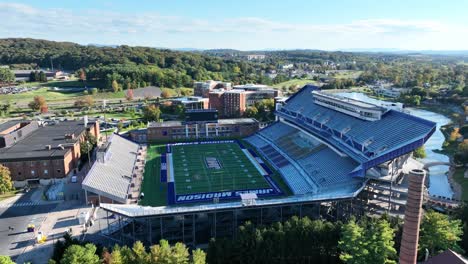 James-Madison-Football-stadium-in-Harrisonburg-Virginia