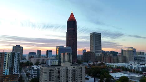 Bank-of-America-towers-over-Atlanta-skyline-at-sunset