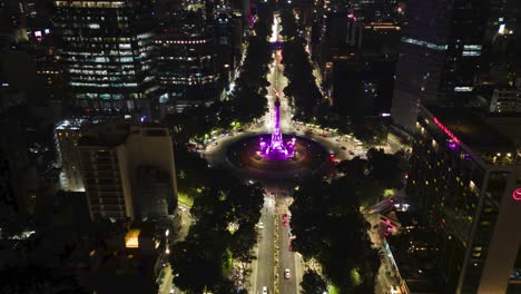 Hyperlapse-Nacht-Des-Paseo-De-La-Reforma-Mit-Engel-Der-Unabhängigkeit-Im-Hintergrund