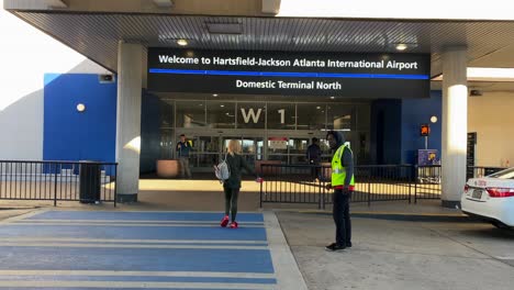 Bienvenido-Al-Aeropuerto-Internacional-Hartsfield-jackson-De-Atlanta