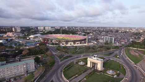 Antenne-Von-Ghana-Black-Star-Gate-Und-Accra-Sportstadion