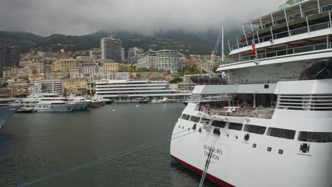 Crucero-De-Lujo-Mv-Seabourn-Ovation-Atracado-En-Port-Hercules-En-Monaco