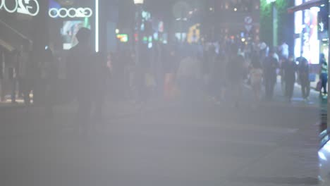 Atmosphere-people-walking-on-the-street-of-night