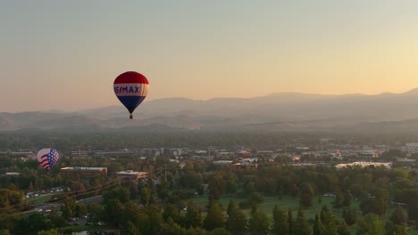 Remax-balloon-floating-above-Boise,-Idaho