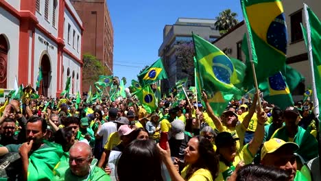 Supporters-for-ousted-President-Bolsonaro-protest-election-results-in-the-streets-of-Porto-Alegre,-Brazil