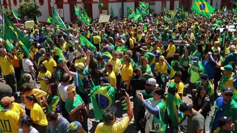 Wütende-Wähler,-Die-Jair-Bolsonaro-Bei-Den-Wahlen-Im-Oktober-2022-Unterstützt-Haben,-Protestieren-Gegen-Die-Ergebnisse