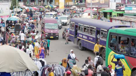 Ghana-People-Traditional-Downtown-Market-for-Used-and-Imported-Goods