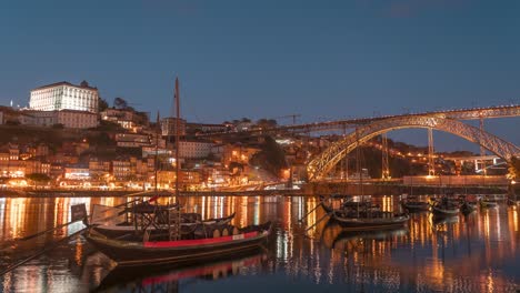 Lapso-De-Tiempo-Noche-Porto-Portugal-Río-Douro