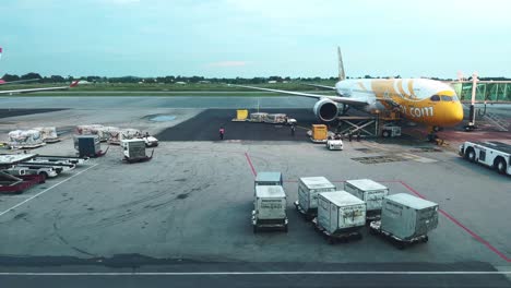 Time-Lapse-of-Airplanes-at-O'Hare-Airport-at-kl-city