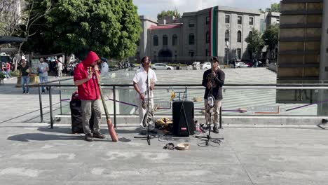 Aufnahme-Einer-Straßenmusikband-In-Mexiko-Stadt