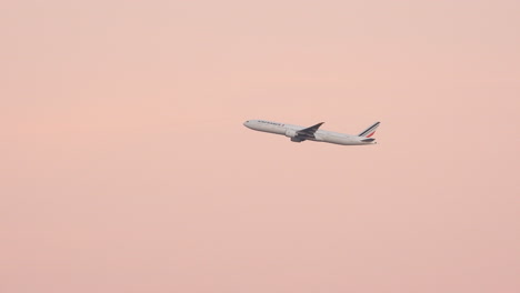 Air-France-airbus-350-airplane-take-off-flight-against-pink-vibe-sky