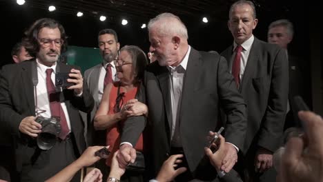 Lula-Da-Silva-Wird-Zum-Nächsten-Präsidenten-Von-Brasilien-Gewählt