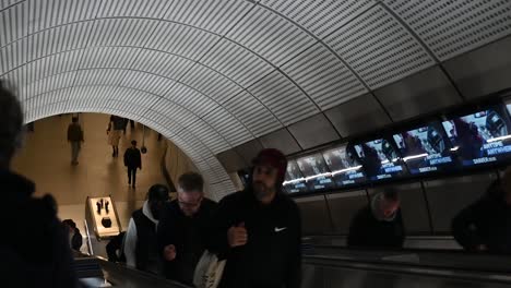 Lets-go-underground-on-the-Elizabeth-Line,-London,-United-Kingdom