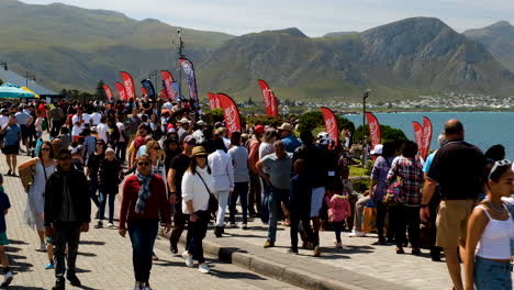 Travelers-filling-streets-of-Hermanus-during-annual-Whale-Festival
