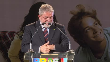 luis-Inacio-lula-da-Silva,-reelected-Brasilian-President-for-the-third-mandate