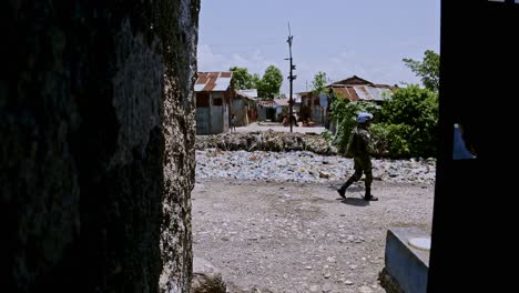 Soldados-De-Mantenimiento-De-La-Paz-De-Las-Naciones-Unidas-En-Las-Calles-De-Port-Au-Pince,-Haití