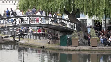 Camden-Lock-bridge-below-weeping-willow