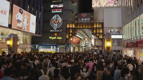 Shinsaibashi-Shopping-Street,-Completely-Filled-with-People-After-Japan-Opens-to-World