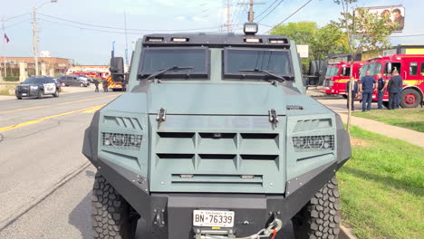 Parked-Armoured-Police-Vehicle-Truck-In-Toronto,-Canada